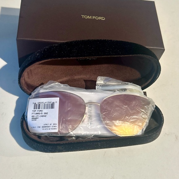 Tom Ford Anaia Metal Cat-eye sunglasses - Picture 3 of 8